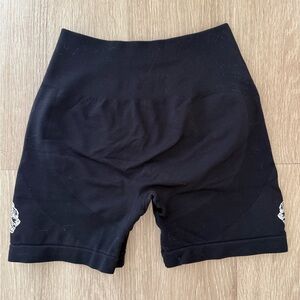 Darc Sport - She Wolves Seamless Everson Shorts in Black